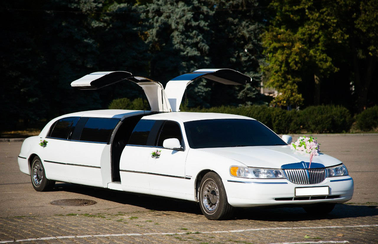 Lincoln Town Car — истинно свадебный лимузин. Тонкости выбора
