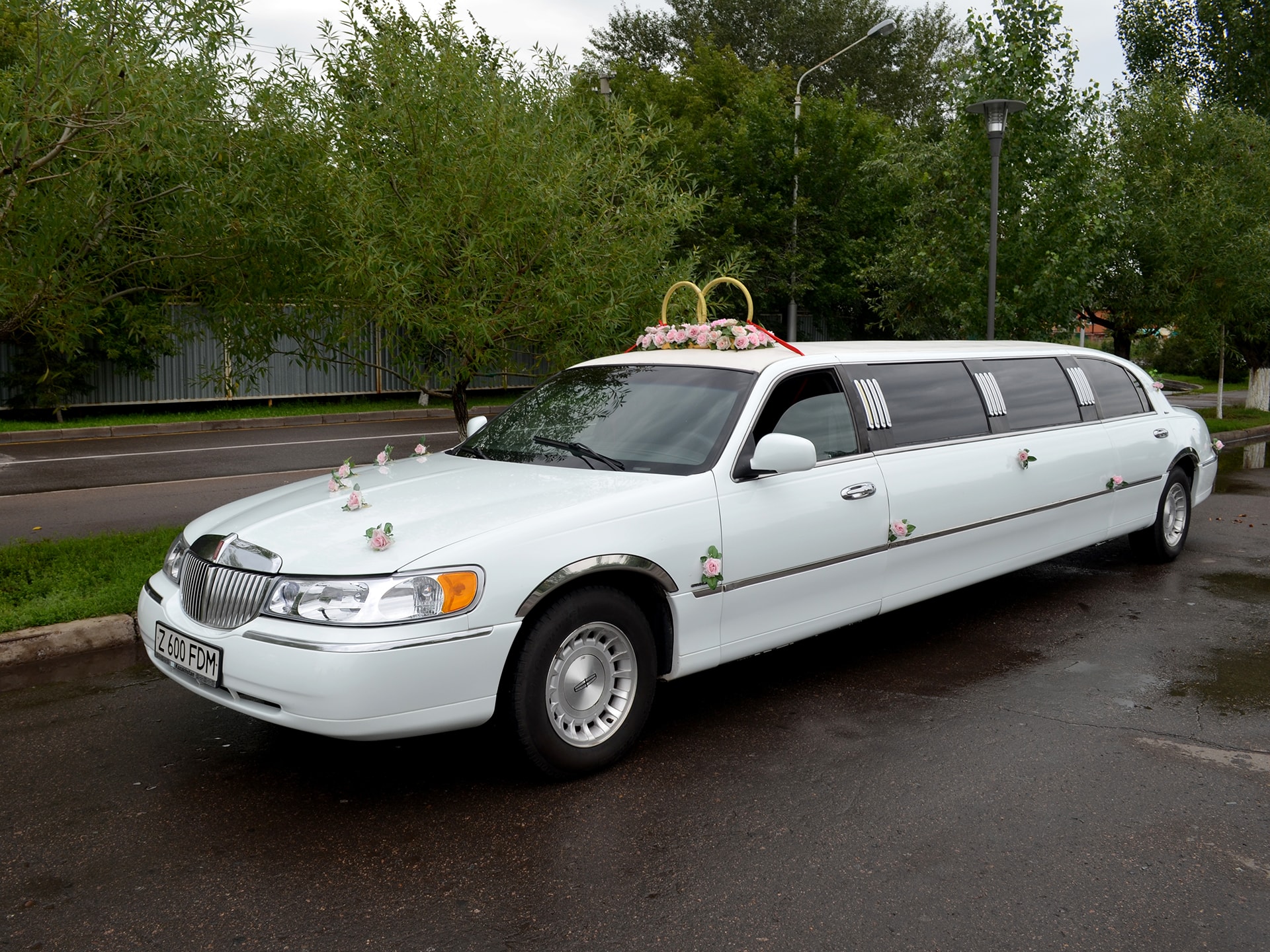 Lincoln Town Car — истинно свадебный лимузин. Тонкости выбора